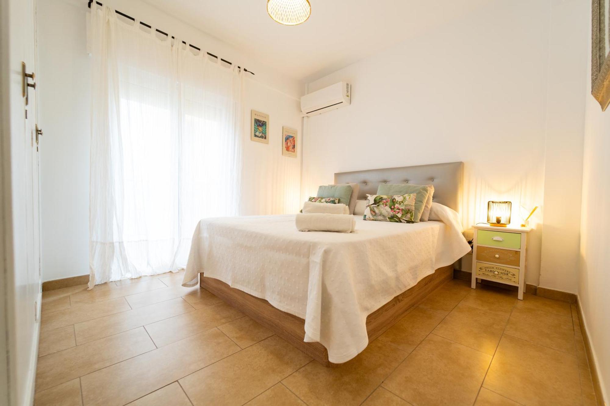 Dean Lopez Luxury Siviglia